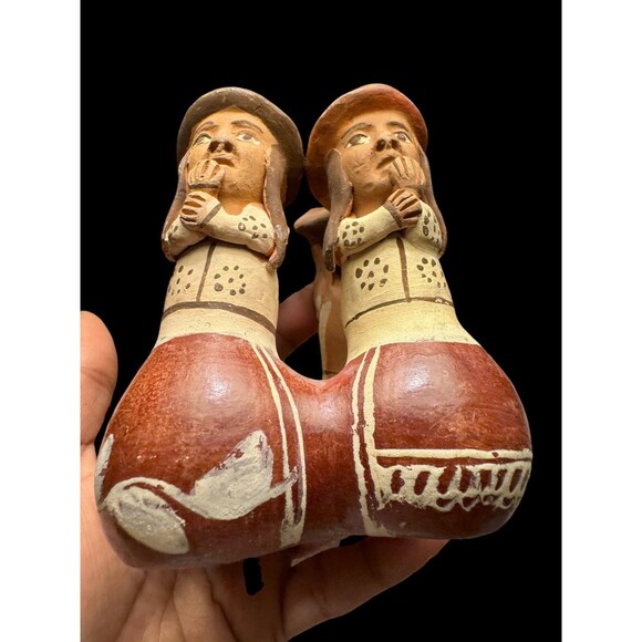 Peruvian Folk Art Whistle/Flute Women Circle Terracotta Clay Pottery Peru - Picture 3 of 10